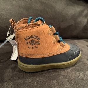 OshKosh boys boots NEW